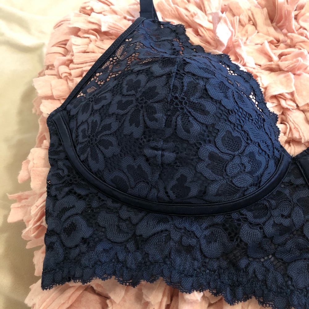 Maidenform Lace Bra - Picture 2 of 6